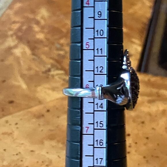 Natural Red Garnet Sterling Silver Claddagh Ring Size 6 - Picture 8 of 9